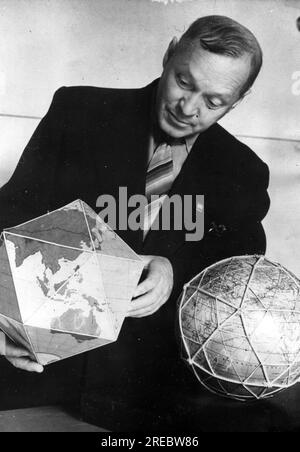 Tupolev, Andrei M., Soviet geographer, introducing his new cartographic system, November 1963, ADDITIONAL-RIGHTS-CLEARANCE-INFO-NOT-AVAILABLE Stock Photo