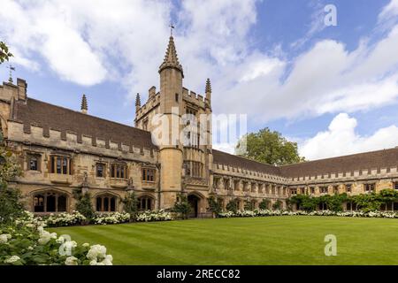 Magdalen College Cloisters, Oxford University, Oxford, Oxfordshire, England, UK Stock Photo