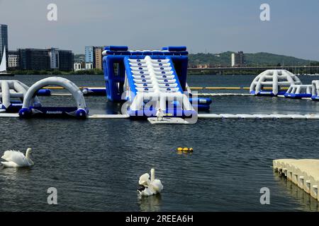 AquaPark water play. The Barrage, Cardiff Bay July 2023 Stock Photo - Alamy