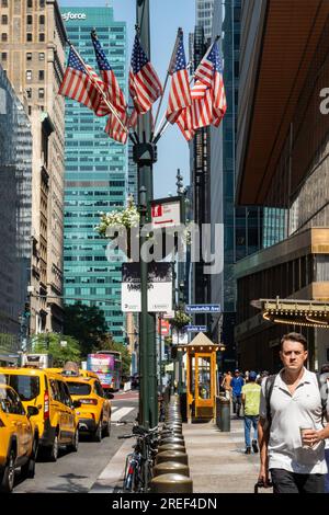 Taxi Stand in front of Grand Central Terminal, New York City, USA 2023 Stock Photo