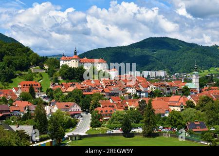 Skofja Loka castle and the town bellow in Gorenjska, Slovenia Stock Photo