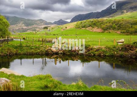 View across Afon Dwyfor river in Cwm Pennant valley in Snowdonia National Park. Llanfihangel-y-pennant, Porthmadog, Gwynedd, North Wales, UK, Britain Stock Photo