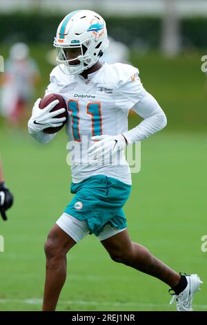 Miami Dolphins wide receiver Cedrick Wilson Jr. (11) runs during the second  half of an NFL