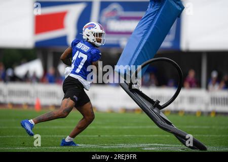 Miami Dolphins fullback Alec Ingold (30) runs a play during an NFL football  game against the Buffalo Bills, Sunday, Sept. 25, 2022, in Miami Gardens,  Fla. (AP Photo/Doug Murray Stock Photo - Alamy