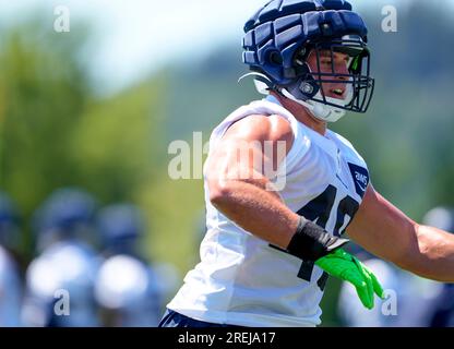 Seattle Seahawks linebacker Levi Bell (98) gets set during an NFL pre-season  football game against the Minnesota Vikings, Thursday, Aug. 10, 2023 in  Seattle. (AP Photo/Ben VanHouten Stock Photo - Alamy