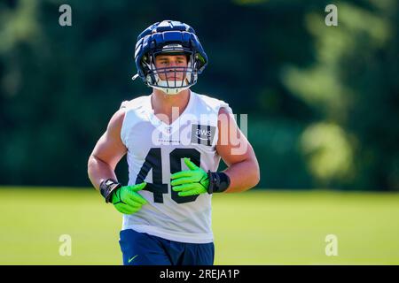 Seattle Seahawks linebacker Levi Bell (98) gets set during an NFL pre-season  football game against the Minnesota Vikings, Thursday, Aug. 10, 2023 in  Seattle. (AP Photo/Ben VanHouten Stock Photo - Alamy