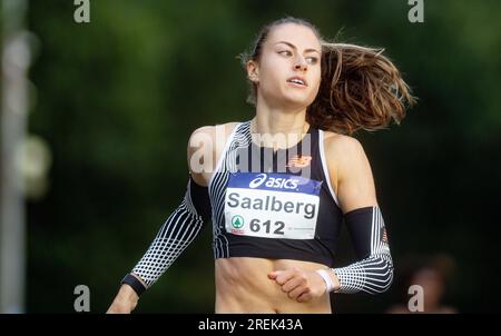 BREDA - Eveline Saalberg during the semi-final 400 meters on the 1st day of the Dutch Athletics Championships. ANP IRIS VANDEN BROEK Stock Photo