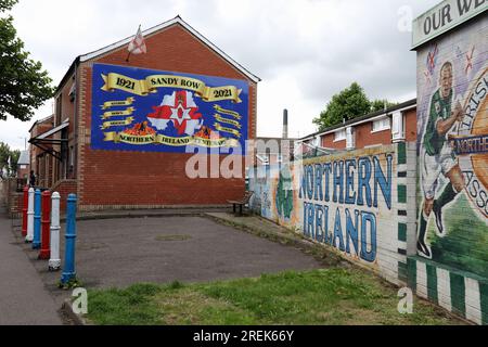 Sandy Row inner city estate in South Belfast Stock Photo