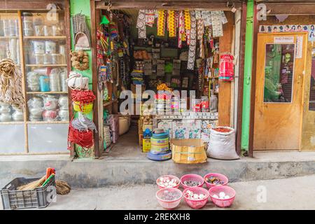 Berna Bugh, Kangan, Jammu and Kashmir, India. October 27, 2022. A small shop in Jammu and Kashmir. Stock Photo