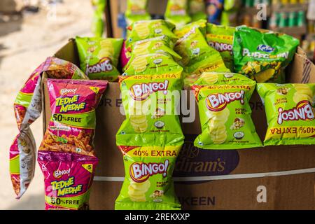 Berna Bugh, Kangan, Jammu and Kashmir, India. October 27, 2022. Snack chips at a market in Jammu and Kashmir. Stock Photo