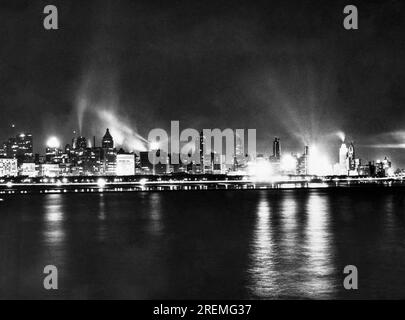 Chicago, Illinois:   September 28, 1947 The Chicago skyline glitters on Lake Michigan as seen looking north from the Adler Planetarium. Stock Photo