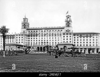 Palm Beach, Florida:   December 31, 1926 The new Breakers Hotel, one of the most modern structures ever built,  was opened just two days ago in Palm Beach, Florida. Stock Photo