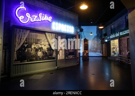 Budapest, Stadtwäldchen Varosliget, Haus der Ungarischen Musik, Ausstellung Popmusik im Kommunismus // Budapest, Varosliget, Hungarian House of Music, Stock Photo