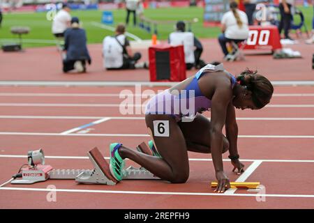 Annie TAGOE on the first leg for team Great Britain 1 in the Women's 4 ...