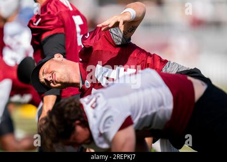 Washington Commanders long snapper Camaron Cheeseman (54) runs during an  NFL preseason football game against the Baltimore Ravens, Monday, August  21, 2023 in Landover. (AP Photo/Daniel Kucin Jr Stock Photo - Alamy