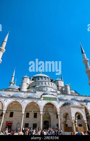 Sultan Ahmed aka Blue Mosque with fountain in front, Sultanahmet ...