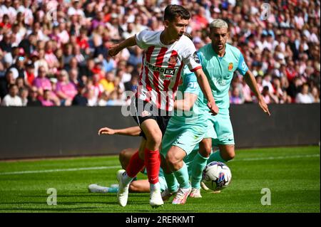 Sunderland AFC's teenage midfielder Chris Rigg takes on the RCD Mallorca defence at the Stadium of Light. Stock Photo