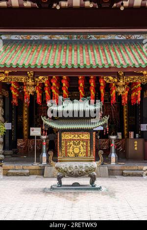 Thian Hock Keng Temple courtyard, Chinatown, Singapore Stock Photo