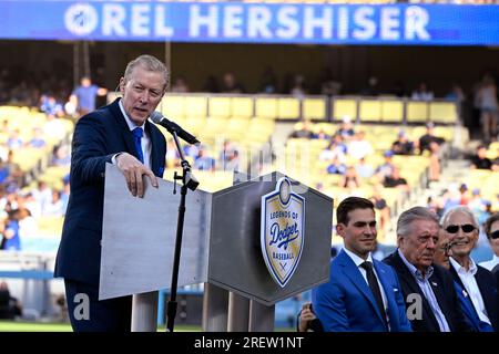 Orel Hershiser inducted into Legends of Dodger Baseball