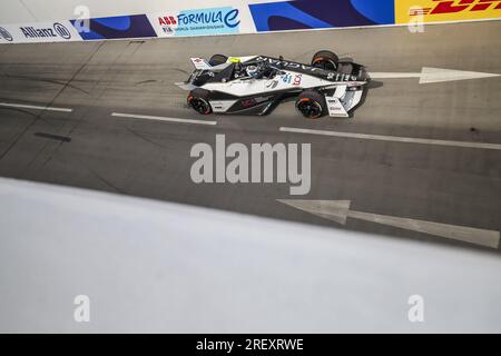 10 Bird Sam (gbr), Jaguar TCS Racing, Jaguar I-Type 5, action during the  pre-season test of the 2021-22 FIA Formula E World Championship, on the  Circuit Ricardo Tormo from November 28 to