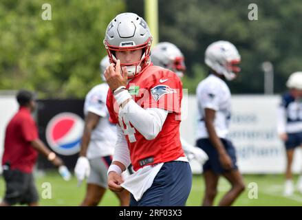 New England Patriots backup quarterback Bailey Zappe (4) attends an NFL  football practice, Sunday, July 30, 2023, in Foxborough, Mass. (AP  Photo/Mark Stockwell Stock Photo - Alamy