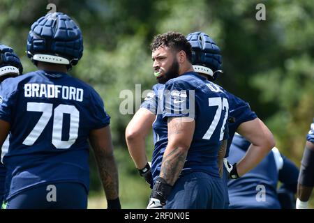 Seattle Seahawks offensive tackle Abraham Lucas (72) gets set during an NFL  football game against the Las Vegas Raiders, Sunday, Nov. 27, 2022, in  Seattle, WA. The Raiders defeated the Seahawks 40-34. (