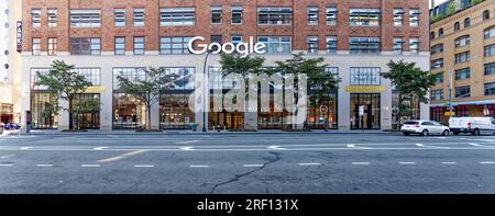 Chelsea: Former rail freight terminal Union Inland Terminal #1 / Port Authority Building converted its massive floors to tech hub Google Building. Stock Photo
