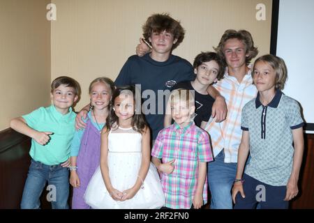 LOS ANGELES - JUL 28:  Enzo De Angelis, Hudson West, General Hospital Child Actors at the General Hospital Fan Activities July 28 2023 at the Embassy Suites on July 28, 2023 in Glendale, CA Stock Photo