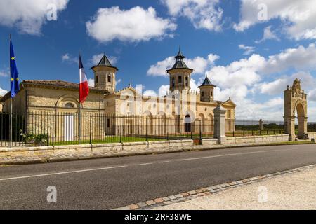 Vineyards with Chateau Cos d'Estournel, Bordeaux, Aquitaine, France Stock Photo