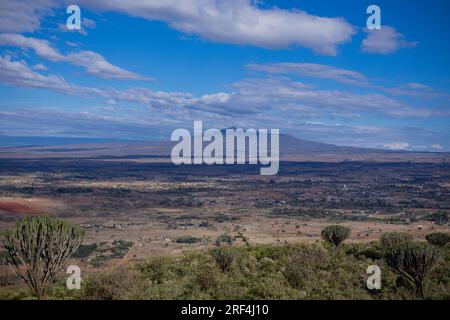 Great Rift Valley Kenya Landscapes Savannah Grassland Narok County Mai Mahiu View point Kenya Roads highway Ntulele Wheat Farm Mountains Hills Plants Stock Photo