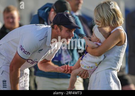 Stuart Broad of England and his partner Mollie King after the game during the LV= Insurance Ashes Fifth Test Series Day Five England v Australia at The Kia Oval, London, United Kingdom, 31st July 2023 (Photo by Mark Cosgrove/News Images) in, on 7/31/2023. (Photo by Mark Cosgrove/News Images/Sipa USA) Credit: Sipa USA/Alamy Live News Stock Photo