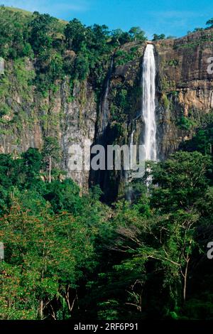 Diyaluma Waterfall, Wellawaya, Sri Lanka Stock Photo