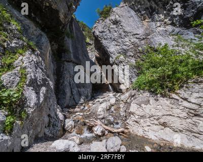 Pleasant alpine scenery at Gramai waterfall near Gramai Alm Gasthof in the Falzthurntal valley near the holiday resort of Pertisau on Lake Achensee Stock Photo