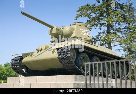 T-34/76-Panzer, Sowjetisches Ehrenmal, Straße des 17. Juni, Tiergarten, Berlin, Deutschland *** Local Caption *** , Berlin, Deutschland Stock Photo