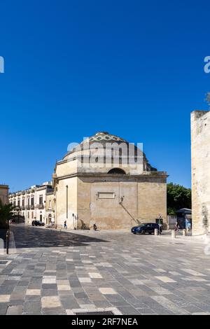 Arc de Triomphe square, Church of Santa Maria della Porta, Lecce, Apulia, Italy, Europe Stock Photo