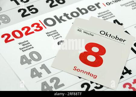 Deutscher Kalender 8.Oktober 2023 Sonntag Stock Photo