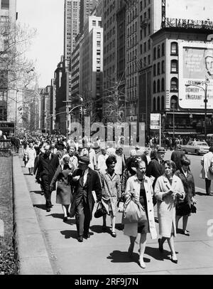 New York, New York:   1960 Pedestrians in New York city Stock Photo