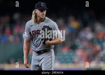 What happened to Noah Syndergaard? Guardians pitcher leaves game vs Astros  early