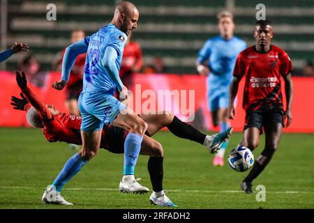 Vitor Roque of Brazil's Athletico Paranaense heads the ball during a Copa  Libertadores Group G soccer match against Peru's Alianza Lima at Alejandro  Villanueva stadium, in Lima, Peru, Tuesday, April 4, 2023. (