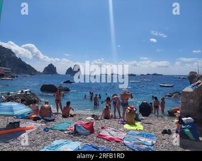 Estate: spiaggia di Marina Piccola a Capri (Italia) Stock Photo