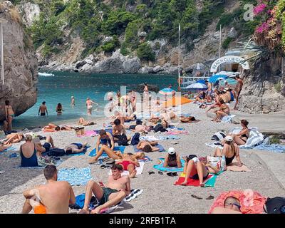 Estate: spiaggia di Marina Piccola a Capri (Italia) Stock Photo