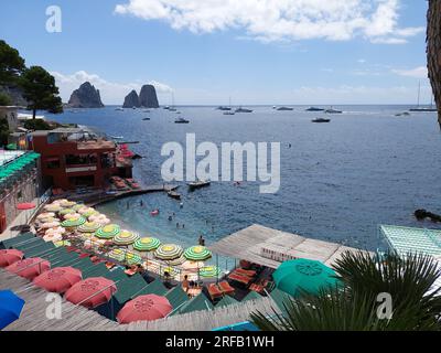 Estate: spiaggia di Marina Piccola a Capri (Italia) Stock Photo