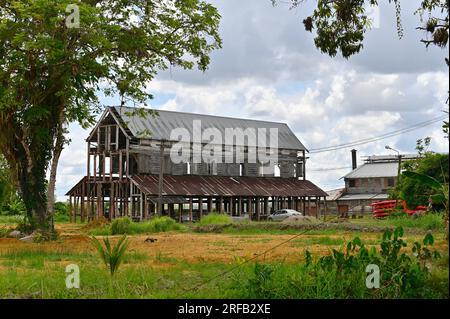 Drying shed on Peperpot, one of the oldest plantations of Suriname. Nowadays Peperpot has a boutique hotel and a preserved nature park Stock Photo