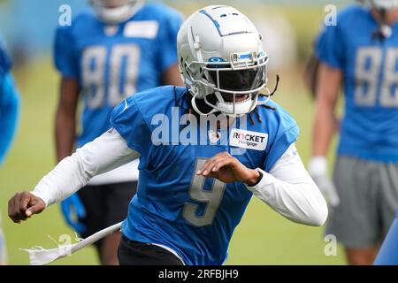 Charlotte, NC, USA. 24th Dec, 2022. Detroit Lions wide receiver Jameson  Williams (9) runs to tight end Shane Zylstra (84) after the touchdown  during the first half of the NFL matchup against