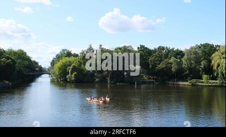 Berlin, Germany, July 20, 2023, Landwehrkanal at the confluence of the Neuköllner Schiffartskanal as seen from Lohmühlenstrasse Stock Photo