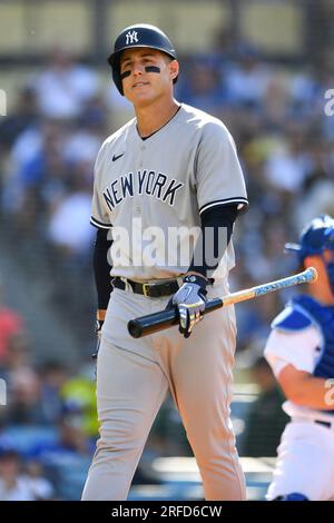 DATE NIGHT OUTFITS - Yankees Game, Gallery posted by Emma