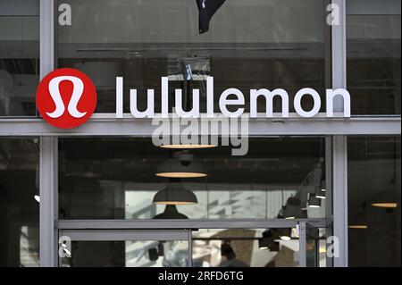 Lululemon links up with recycling startup