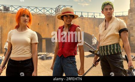 IÑAKI GODOY, EMILY RUDD and CASEY CRAFFORD in ONE PIECE (2023), directed by MARC JOBST. Credit: Tomorrow Studios / Netflix / Album Stock Photo