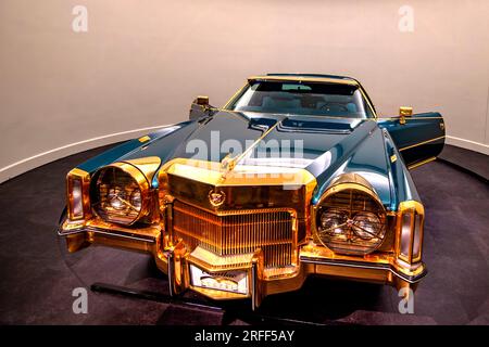 United States, Tennessee, Memphis, the Stax Recording Studios museum which recorded Isaac Hyes, Otis Redding, Aretha Franklin, Ike and Tina Turner, and hundreds of others; this is Isaac Hayes' gold-plated Cadillac Stock Photo