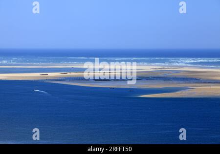 The Dune du Pyla, the highest in Europe, located in the south-west of France in the department of Gironde. Arcachon, Gironde, France Stock Photo